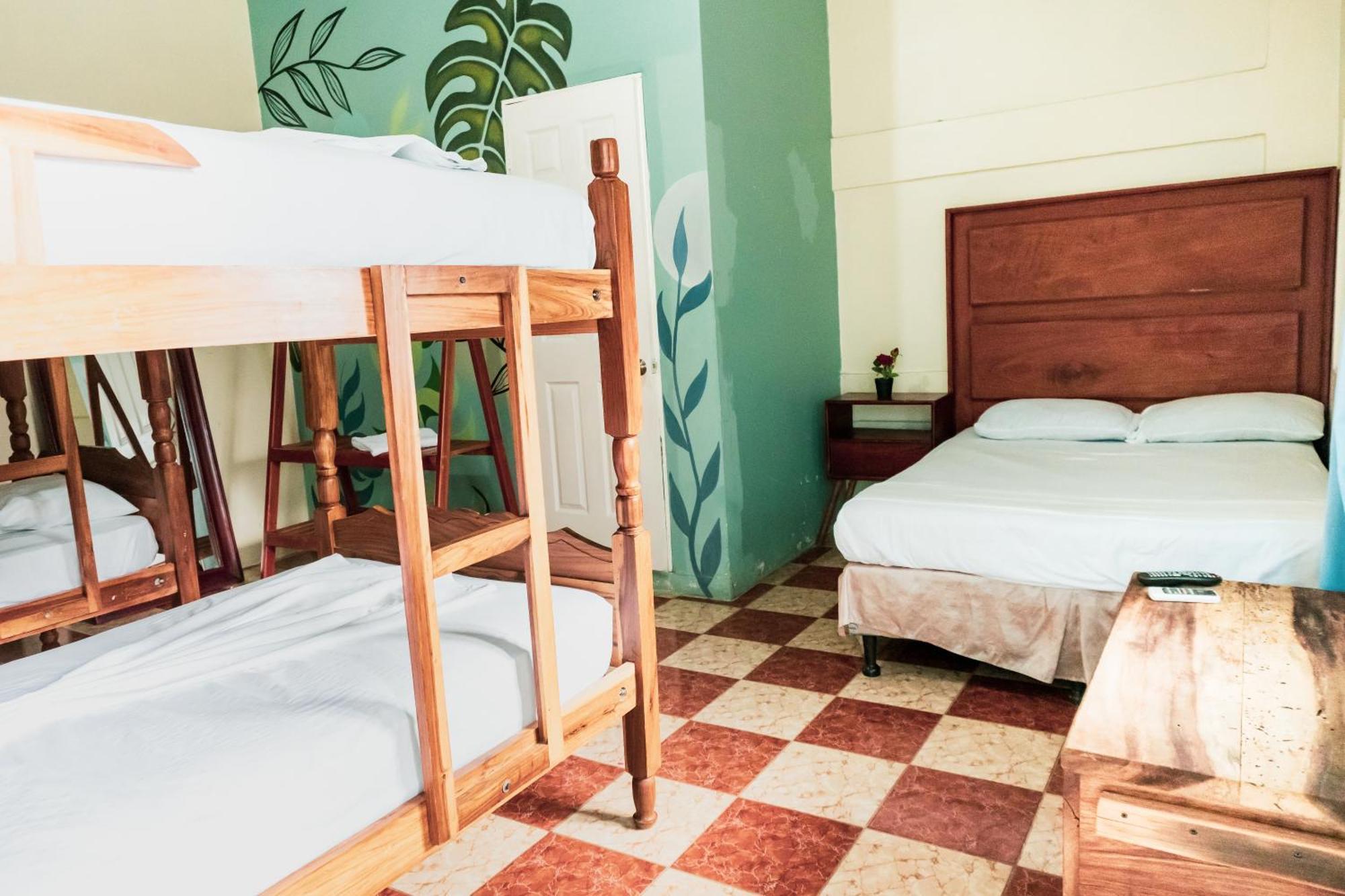 Hostal Eden Moyogalpa Eksteriør bilde