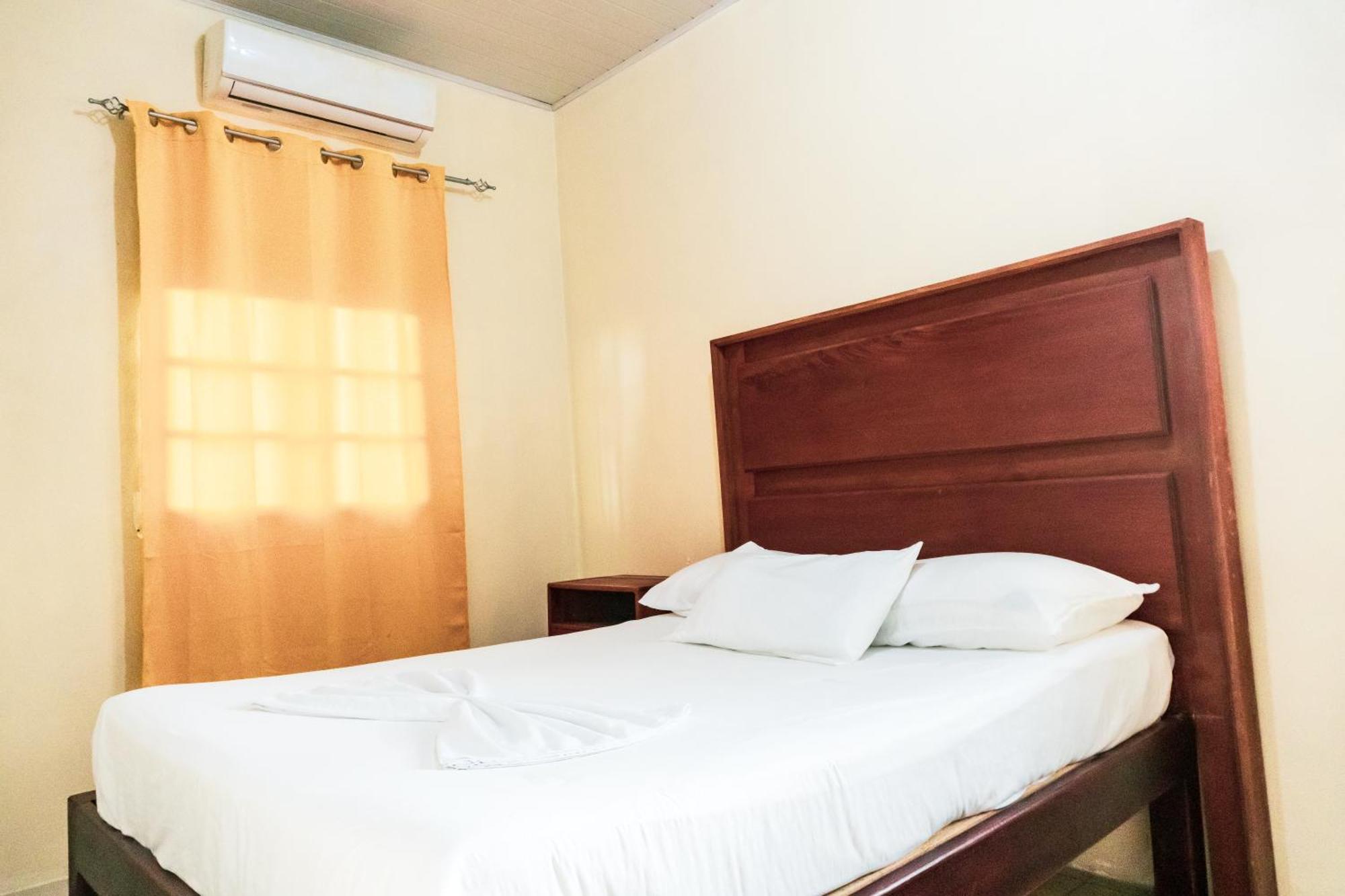 Hostal Eden Moyogalpa Eksteriør bilde