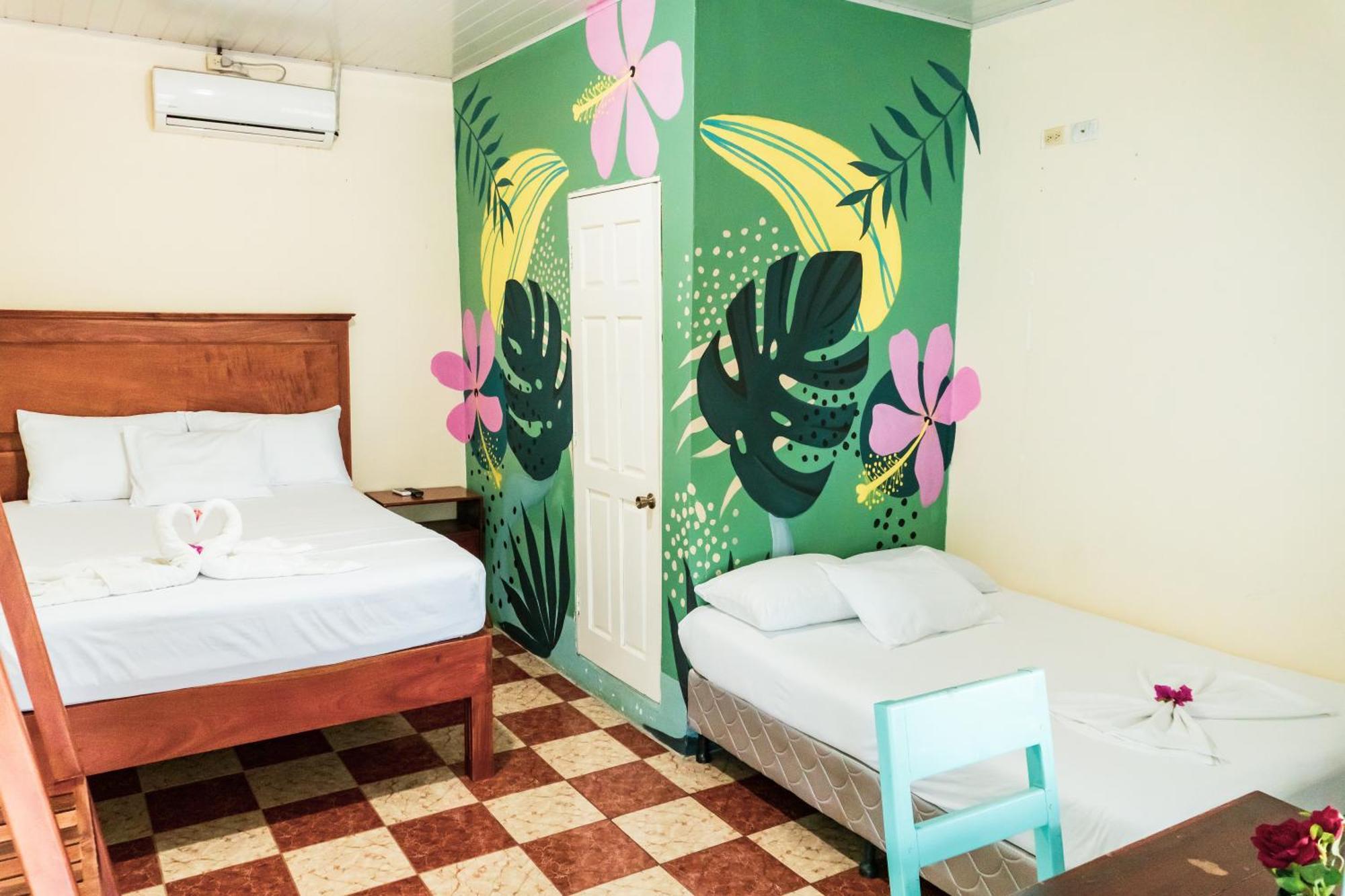 Hostal Eden Moyogalpa Eksteriør bilde