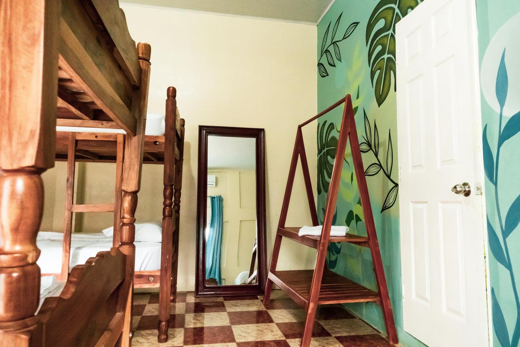 Hostal Eden Moyogalpa Eksteriør bilde